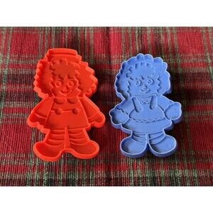 Vintage 1980's Raggedy Ann and Andy Plastic Cookie Cutters Bobbs Merrill